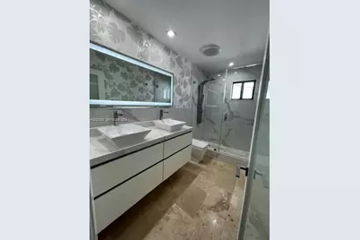 1252 Coral Ln #1252, Hollywood, FL 33019 - Photo 8