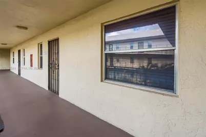 2831 Somerset Dr #311, Lauderdale Lakes, FL 33311 - Photo 16