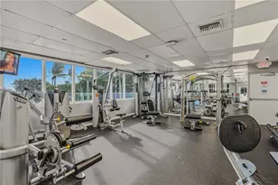 19201 Collins Ave, Sunny Isles Beach, FL 33160 - Photo 18