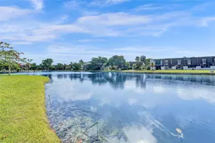 1502 NW 90th Way, Pembroke Pines, FL 33024 - Photo 38