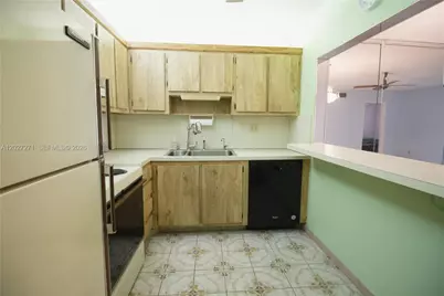 5621 SW 2nd Ct #101, Margate, FL 33068 - Photo 4