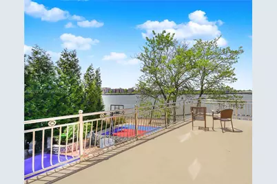 30 Aviva Ct, New York, NY 10307 - Photo 10