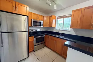 995 NE 34th Ave, Homestead, FL 33033 - Photo 14