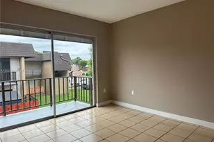 890 SW 129th Pl, Miami, FL 33184 - Photo 4