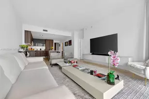 88 SW 7th St, Miami, FL 33130 - Photo 6