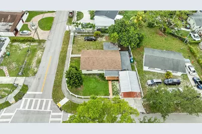 1900 NW 131st St, Miami, FL 33167 - Photo 34