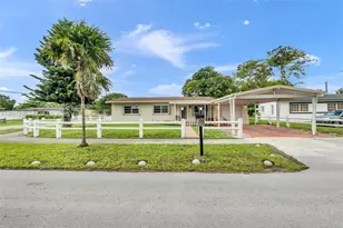 1900 NW 131st St, Miami, FL 33167 - Photo 2