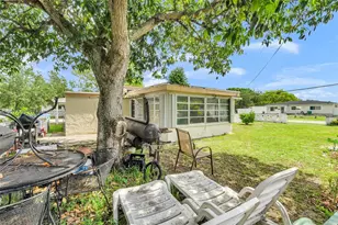 1900 NW 131st St, Miami, FL 33167 - Photo 18
