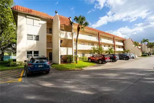 150 S Hollybrook Terrace, Pembroke Pines, FL 33025 - Photo 20