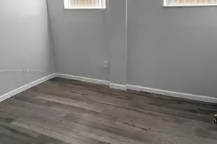 9373 Fontainebleau Blvd, Miami, FL 33172 - Photo 6