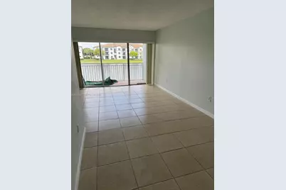 9373 Fontainebleau Blvd #K232, Miami, FL 33172 - Photo 2