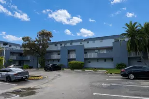 9373 Fontainebleau Blvd, Miami, FL 33172 - Photo 10