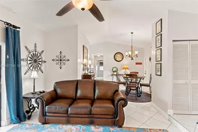 14641 Kirsten Ct, Davie, FL 33325 - Photo 12
