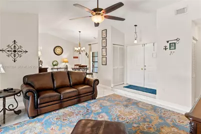 14641 Kirsten Ct, Davie, FL 33325 - Photo 10