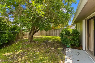 14641 Kirsten Ct, Davie, FL 33325 - Photo 28