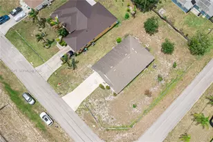 2497 SW Barber Ln, Port Saint Lucie, FL 34984 - Photo 8