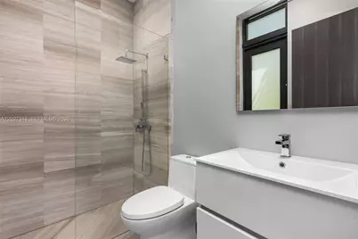 16470 NE 30th Ave, North Miami Beach, FL 33160 - Photo 48