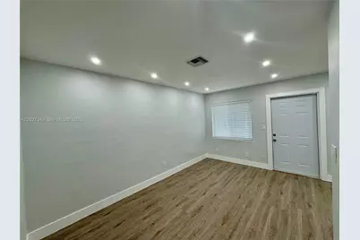 2631 SW 13th Ave, Fort Lauderdale, FL 33315 - Photo 8