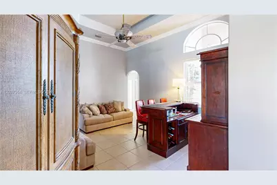 2835 Fairways Dr, Homestead, FL 33035 - Photo 10