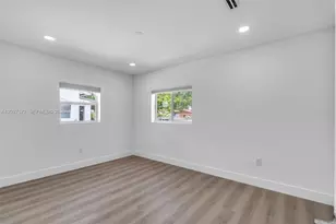 2814 SW 26th St, Miami, FL 33133 - Photo 8