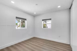 2814 SW 26th St, Miami, FL 33133 - Photo 10