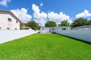 2814 SW 26th St, Miami, FL 33133 - Photo 14