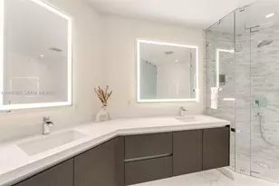 851 NE 1st Ave, Miami, FL 33132 - Photo 12