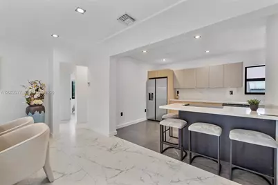 501 NW 46th St, Miami, FL 33127 - Photo 6