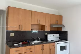 242 SW 11th St, Dania Beach, FL 33004 - Photo 2