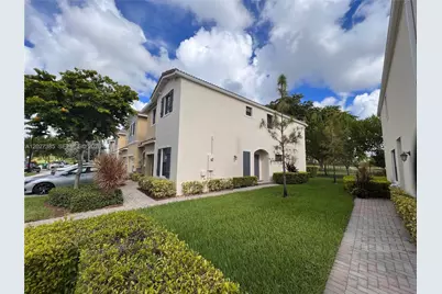 311 NE 194th Ln #311, Miami, FL 33179 - Photo 6