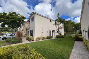 311 NE 194th Ln, Miami, FL 33179 - Photo 6