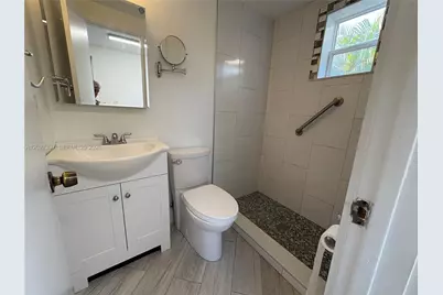 6753 SW 39th Ter #Rear, Miami, FL 33155 - Photo 8
