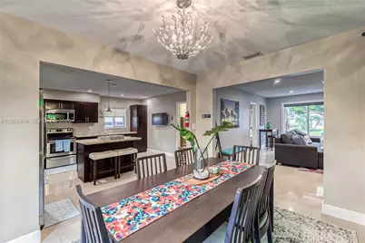 204 SE 4th Ter, Dania Beach, FL 33004 - Photo 12