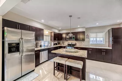 204 SE 4th Ter, Dania Beach, FL 33004 - Photo 14