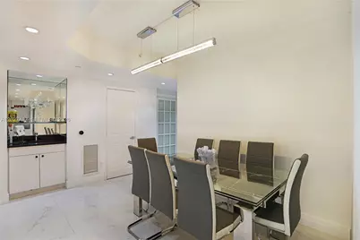 4775 Collins Av #1804, Miami Beach, FL 33140 - Photo 18