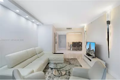 4775 Collins Av #1804, Miami Beach, FL 33140 - Photo 2