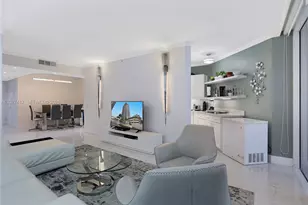 4775 Collins Ave, Miami Beach, FL 33140 - Photo 4