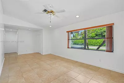 10711 SW 116th Ave, Miami, FL 33176 - Photo 4