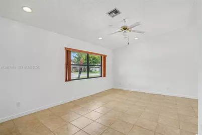 10711 SW 116th Ave, Miami, FL 33176 - Photo 12