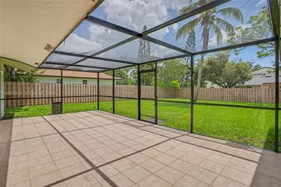 10711 SW 116th Ave, Miami, FL 33176 - Photo 8