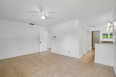 10711 SW 116th Ave, Miami, FL 33176 - Photo 16