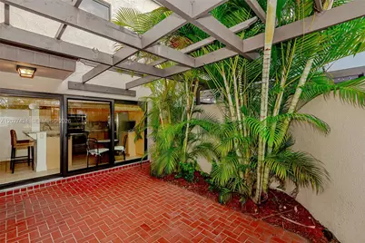 4700 SW 67th Ave #P8, Miami, FL 33155 - Photo 2
