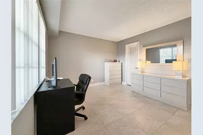 3300 W Rolling Hills Cir #509, Davie, FL 33328 - Photo 14