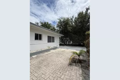 6723 NE Miami Pl #2, Miami, FL 33138 - Photo 6