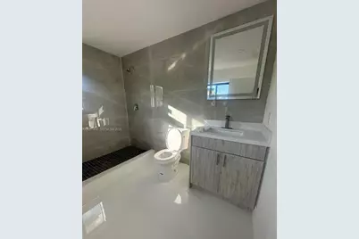 2041 NW 190th Ter, Miami Gardens, FL 33056 - Photo 10