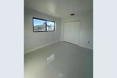 2041 NW 190th Ter, Miami Gardens, FL 33056 - Photo 14
