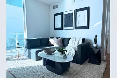 1900 N Bayshore Dr #1417, Miami, FL 33132 - Photo 2