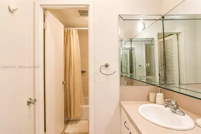 100 Lincoln Rd #1427, Miami Beach, FL 33139 - Photo 10