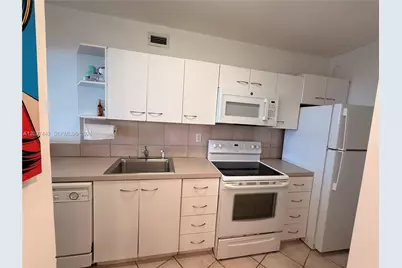 100 Lincoln Rd #1427, Miami Beach, FL 33139 - Photo 10