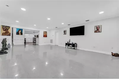 6284 SW 26th St, Miami, FL 33155 - Photo 10